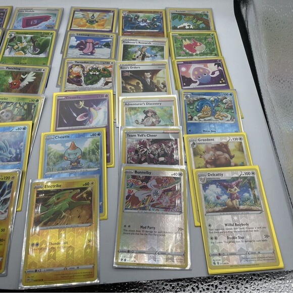 Pokemon cards TCG ~ Celebrations Lot Of 60+ Cards Mint/NM - With Sleeves And Tin - Picture 8 of 15